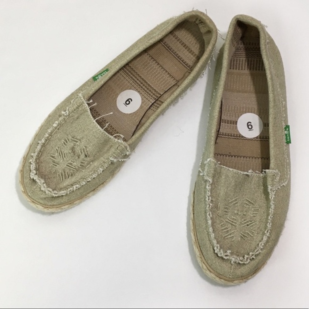 🎄Sanuk Espadrille Canvas Slip On. Size 11/42  (D011)